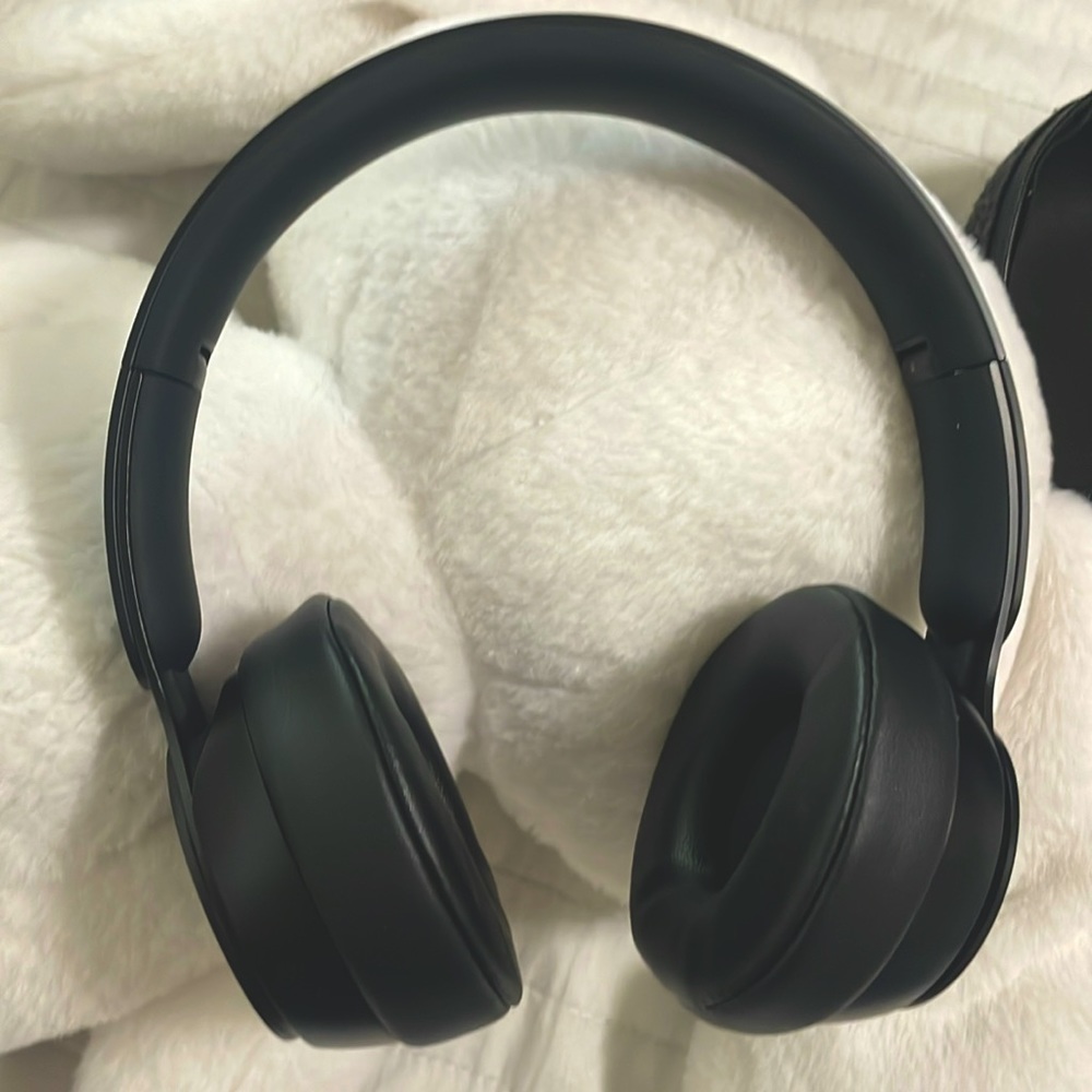 Beasts Solo Pro wireless